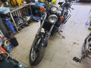 Honda Magna