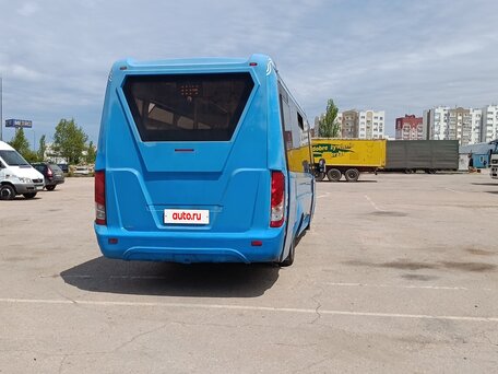 2016 Iveco Daily, синий, 1800000 рублей, вид 4