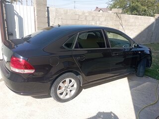 2011 Volkswagen Polo V, чёрный, 750000 рублей, вид 2