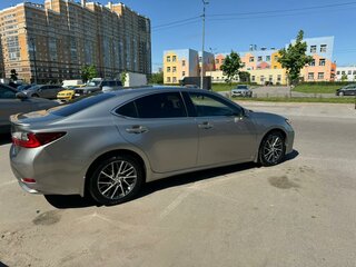 2015 Lexus ES 200 VI Рестайлинг, серебристый, 2250000 рублей, вид 4