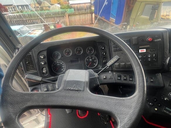 2012 МАЗ 6430, белый, 1200000 рублей - вид 4