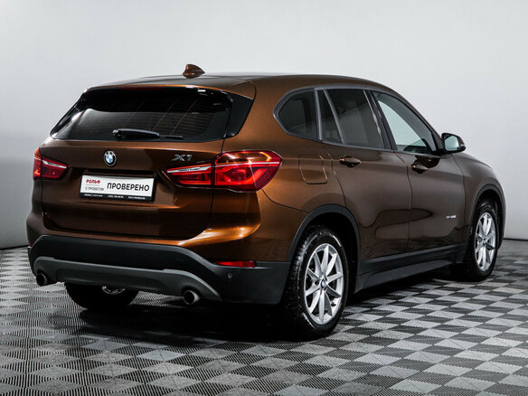 2015 BMW X1 20i sDrive II (F48), коричневый - вид 4