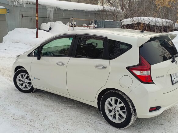 2020 Nissan Note e-Power II Рестайлинг, белый, 1550000 рублей - вид 10