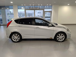 2012 Hyundai Solaris I, серебристый, 530000 рублей, вид 4