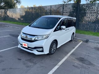 2016 Honda Stepwgn Spada V, белый, 1720000 рублей, вид 3
