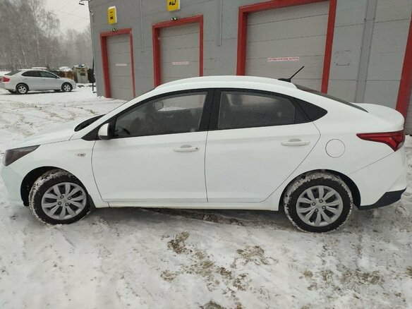 2020 Hyundai Solaris II Рестайлинг, белый - вид 13
