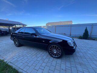 1994 Mercedes-Benz CL-Класс 500 I (C140), чёрный, 3700000 рублей, вид 3