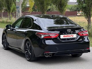 2020 Toyota Camry VIII (XV70) Рестайлинг, чёрный, 2950000 рублей, вид 4