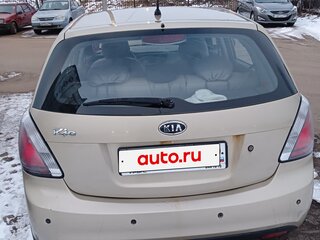 2011 Kia Rio II Рестайлинг, бежевый, 550000 рублей, вид 2