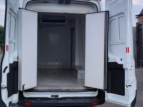 2016 Ford Transit, белый, 2300000 рублей - вид 6