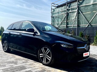 2021 Mercedes-Benz B-Класс 180 III (W247), чёрный, 2360000 рублей, вид 3