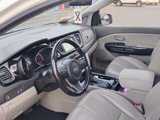 2016 Kia Carnival III, белый, 2000000 рублей, вид 3