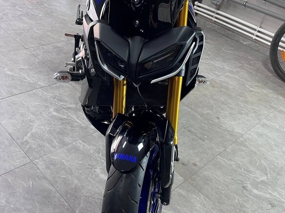 2020 Yamaha MT-09 (FZ-09), серый, 990000 рублей - вид 5