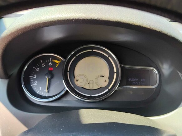 2013 Renault Fluence I, серый, 850000 рублей - вид 8