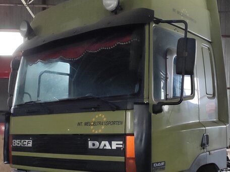 1999 DAF CF-series, зелёный, 2000000 рублей, вид 3