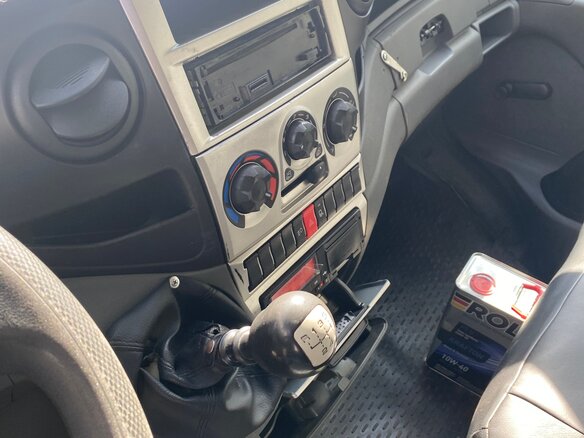 2011 Iveco Daily, белый, 1250000 рублей - вид 4