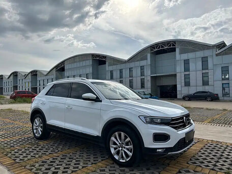 2022 Volkswagen T-Roc I (China Market), белый, 1520000 рублей, вид 2