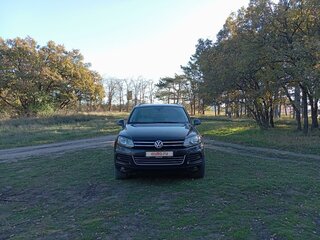 2010 Volkswagen Touareg II, чёрный, 2199000 рублей, вид 3
