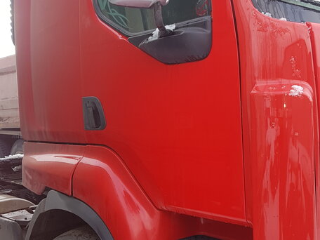 2011 Renault Premium, красный, 1800000 рублей, вид 4