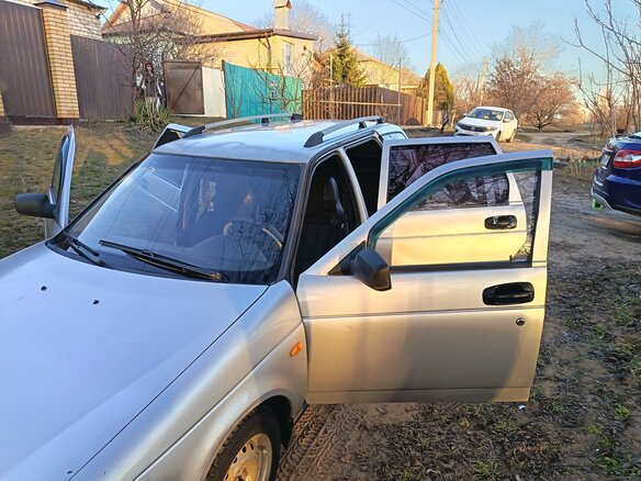 2009 Lada (ВАЗ) Priora I, серебристый, 300000 рублей - вид 12