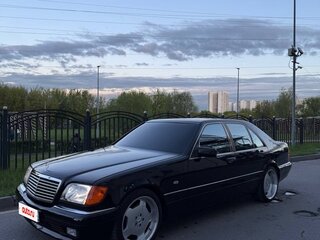 1997 Mercedes-Benz S-Класс 320 III (W140) Рестайлинг, чёрный, 1800000 рублей, вид 1