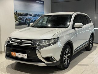 2016 Mitsubishi Outlander III Рестайлинг 2, белый, 1785000 рублей, вид 2