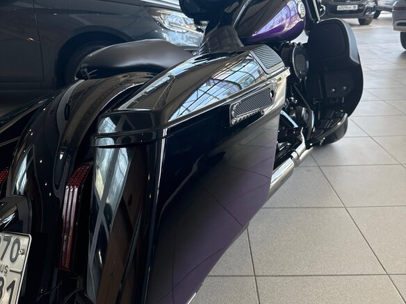 2021 Harley-Davidson Street Glide, чёрный, 5000000 рублей - вид 9