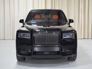 2022 Rolls-Royce Cullinan Black Badge I (Series I), чёрный, 43287608 рублей, вид 2