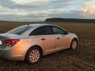 2010 Chevrolet Cruze I, серебристый, 540000 рублей, вид 5