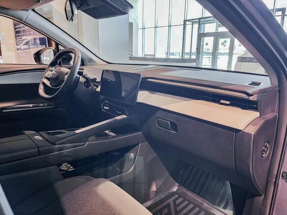 2026 Omoda C5 II, серый, 2929000 рублей - вид 9
