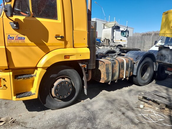 2014 КамАЗ 65116, жёлтый, 1800000 рублей - вид 6