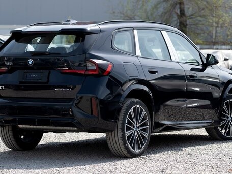 2026 BMW X1 Long 25Li xDrive III (U11/U12), чёрный, 5560000 рублей, вид 2