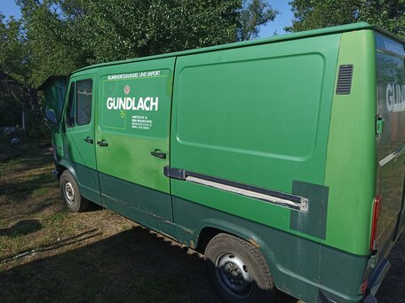 1990 Mercedes-Benz T1, зелёный, 400000 рублей, вид 3