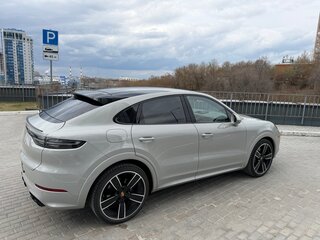 2022 Porsche Cayenne Coupé III, серый, 7500000 рублей, вид 2