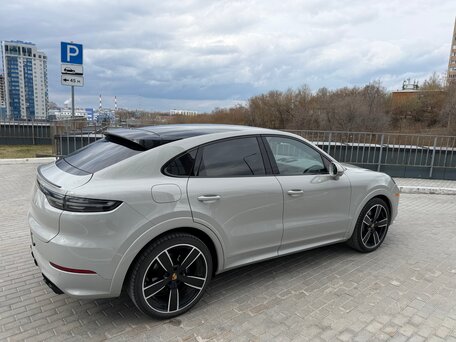 2022 Porsche Cayenne Coupé III, серый, 7500000 рублей, вид 2