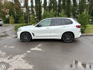 2019 BMW X5 30d IV (G05/G18), белый, 8500000 рублей, вид 4