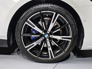 2025 BMW 5 серии 530i VIII (G60/G61/G68), белый, 8569000 рублей, вид 5