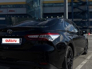 2021 Toyota Camry VIII (XV70) Рестайлинг, чёрный, 2850000 рублей, вид 3