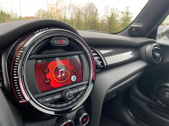 2019 Mini Hatch JCW III (F55/F56) Рестайлинг, серебристый - вид 20