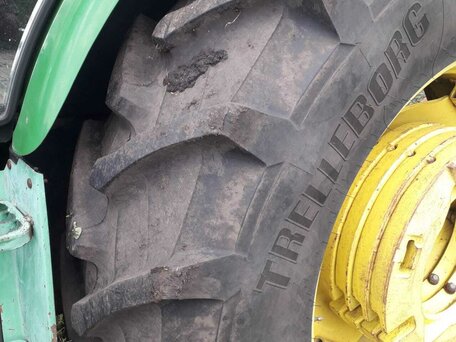 2014 John Deere 6000 Series, зелёный, 3700000 рублей, вид 4