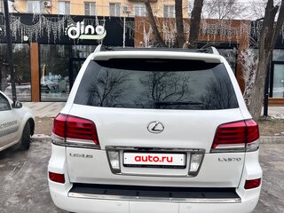 2012 Lexus LX 570 III Рестайлинг, белый, 4400000 рублей, вид 4