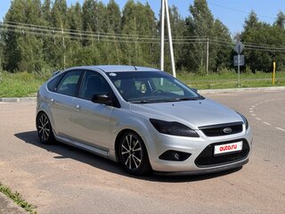 2009 Ford Focus II Рестайлинг, серебристый, 600000 рублей, вид 1