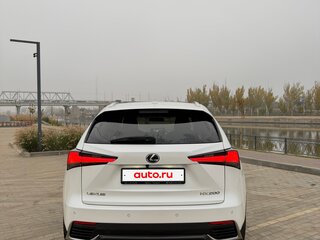 2018 Lexus NX 200 I Рестайлинг, белый, 2700000 рублей, вид 3