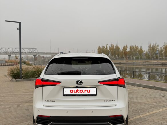 2018 Lexus NX 200 I Рестайлинг, белый, 2700000 рублей - вид 2