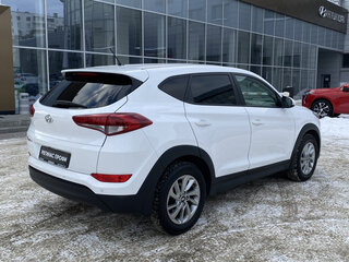 2016 Hyundai Tucson III, белый, 1980000 рублей, вид 4