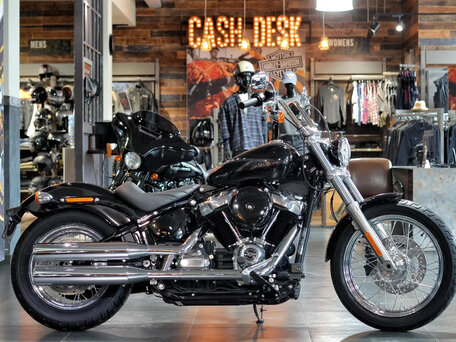 2022 Harley-Davidson Softail Standard, чёрный, 2150000 рублей, вид 2