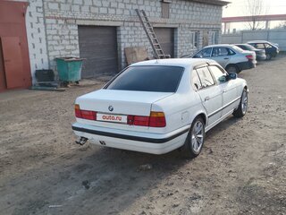 1992 BMW 5 серии 520i III (E34), белый, 350000 рублей, вид 4