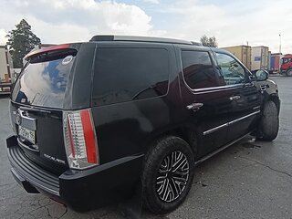 2013 Cadillac Escalade III, чёрный, 2400000 рублей, вид 3
