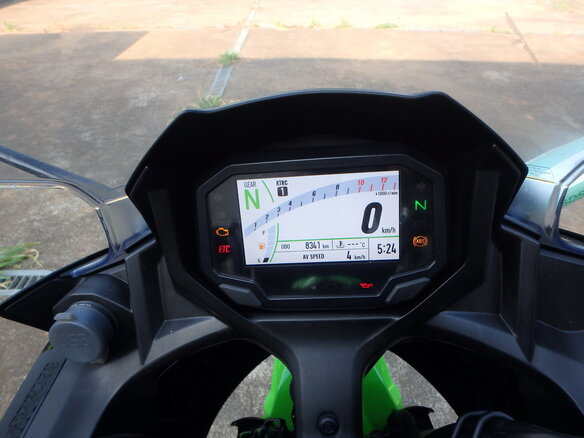 2024 Kawasaki Ninja 650, зелёный, 880000 рублей - вид 16