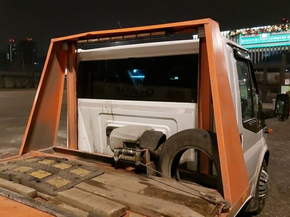 2011 Ford Transit, белый, 1550000 рублей - вид 9
